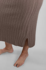 Load image into Gallery viewer, Brown Ribbed Skirt
